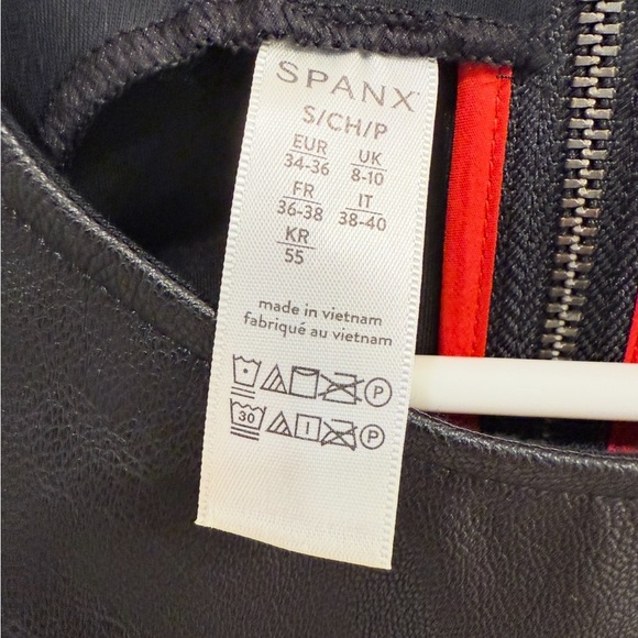 Spanx Faux Leather Fitted Dress Luxe Black Size Small NWT - Picture 9 of 9